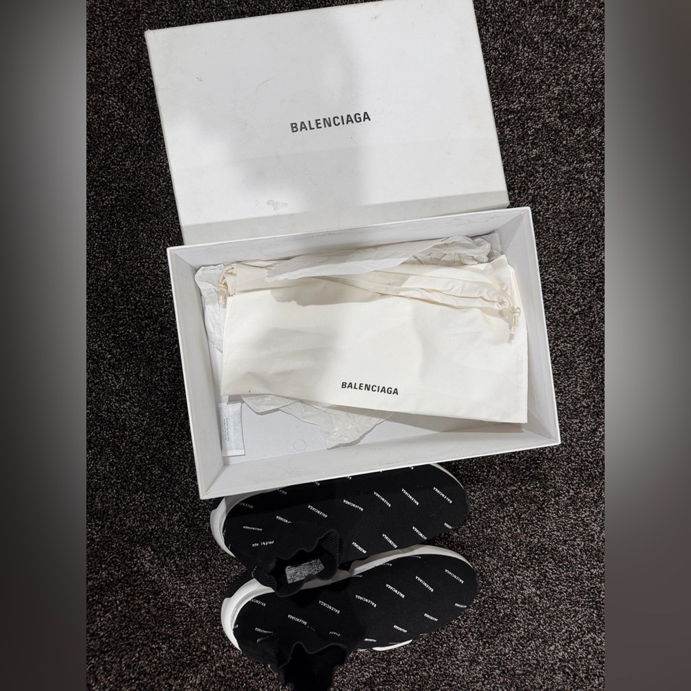 Balenciaga Monogram all Over Logo Speed Trainer Sneakers - Picture 9 of 10
